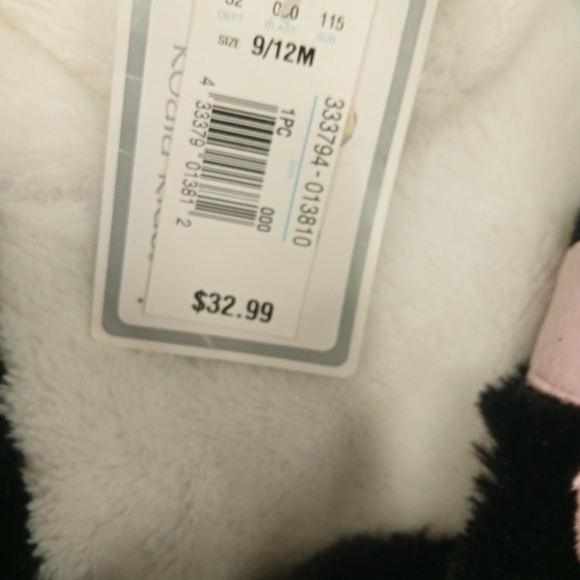 Costume - Picture 2 of 2